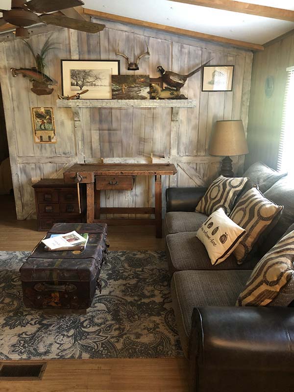 Cottage living room