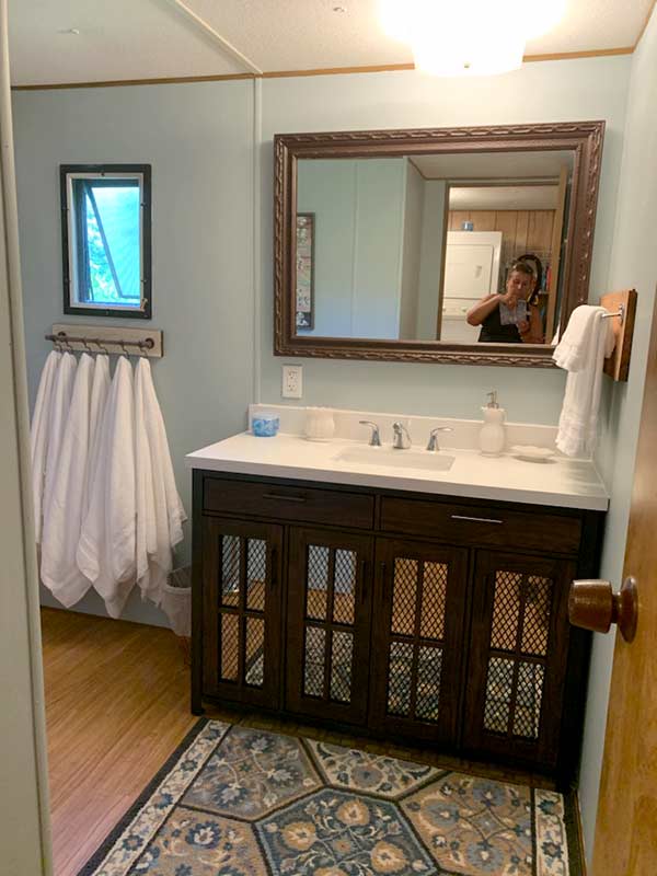 Trout Cottage bathroom